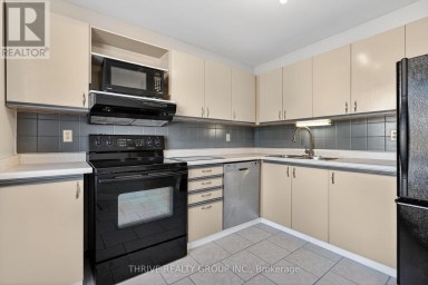 3 - 80 ACORN CRESCENT London North (North F) Ontario photo 5