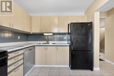3 - 80 ACORN CRESCENT London North (North F) Ontario photo 7