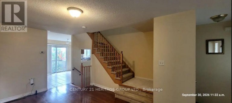 183 KNAPTON DRIVE, Newmarket (Woodland Hill), Ontario, L3X2B5
