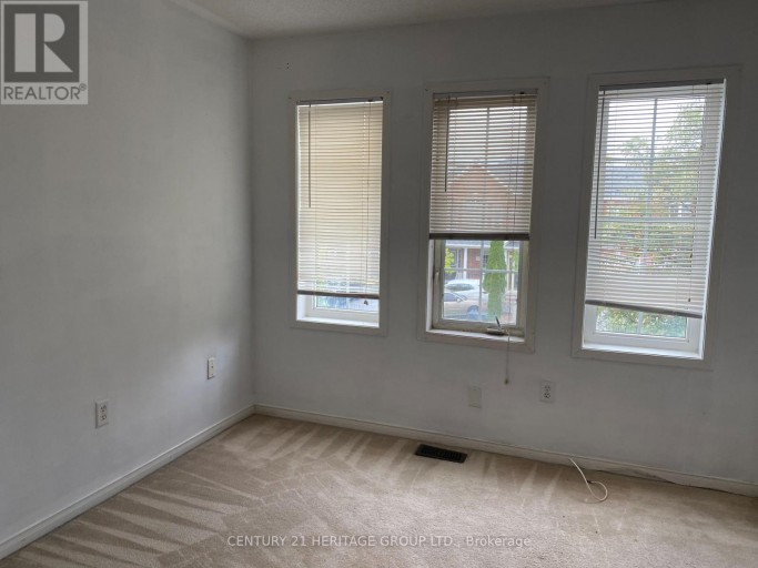183 KNAPTON DRIVE, Newmarket (Woodland Hill), Ontario, L3X2B5