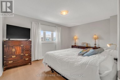 15 WHITE BOULEVARD Vaughan (Brownridge) Ontario photo 14