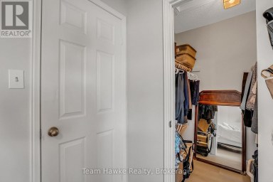 15 WHITE BOULEVARD Vaughan (Brownridge) Ontario photo 16