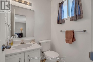15 WHITE BOULEVARD Vaughan (Brownridge) Ontario photo 17