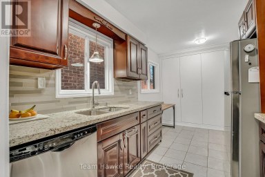 15 WHITE BOULEVARD Vaughan (Brownridge) Ontario photo 9