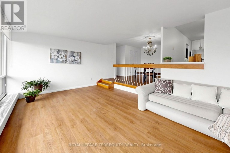 1410 - 455 SENTINEL ROAD, Toronto (York University Heights), Ontario, M3J1V5