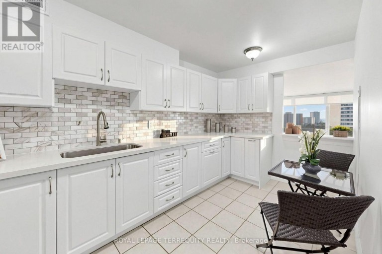 1410 - 455 SENTINEL ROAD, Toronto (York University Heights), Ontario, M3J1V5