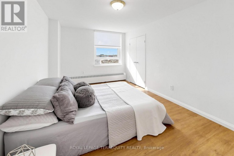 1410 - 455 SENTINEL ROAD, Toronto (York University Heights), Ontario, M3J1V5