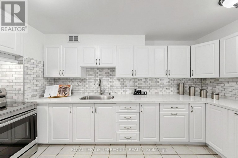 1410 - 455 SENTINEL ROAD, Toronto (York University Heights), Ontario, M3J1V5