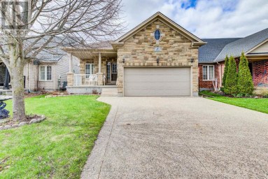 8 PRICE STREET Guelph (Victoria North) Ontario photo 2