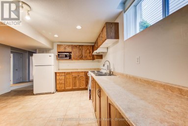 8 PRICE STREET Guelph (Victoria North) Ontario photo 32