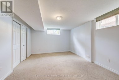 8 PRICE STREET Guelph (Victoria North) Ontario photo 36