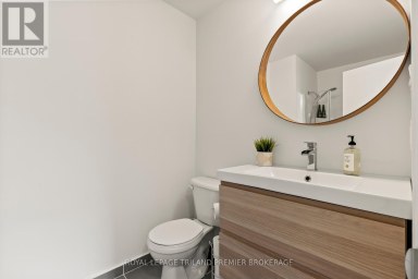 20 - 215 NORTH CENTRE ROAD London North (North B) Ontario photo 18