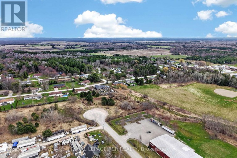 11 GREENGAGE ROAD, Clearview (New Lowell), Ontario, L0M1N0