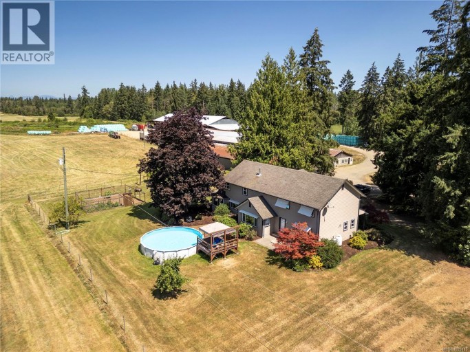 2332 Endall Rd, Black Creek, British Columbia, V9J1G7 (ID 1033115)
