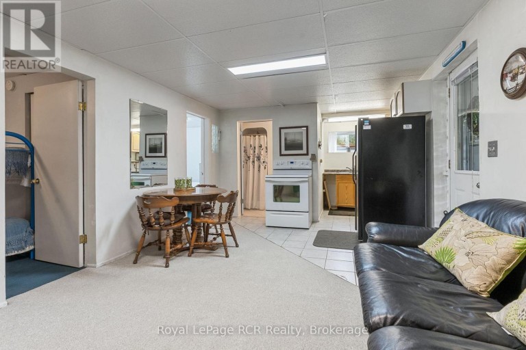 183 LAKESHORE ROAD, Georgian Bluffs, Ontario, N0H2T0