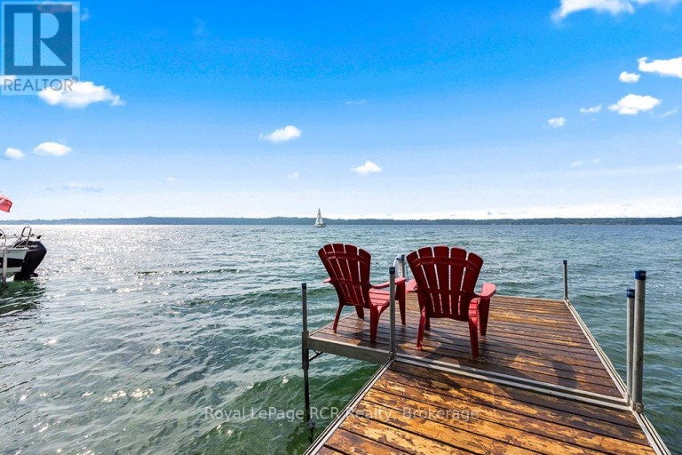 183 LAKESHORE ROAD, Georgian Bluffs, Ontario, N0H2T0