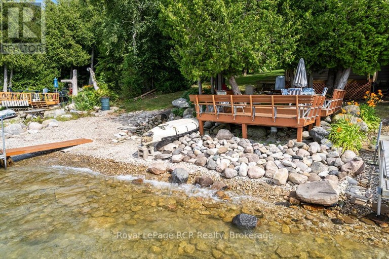 183 LAKESHORE ROAD, Georgian Bluffs, Ontario, N0H2T0