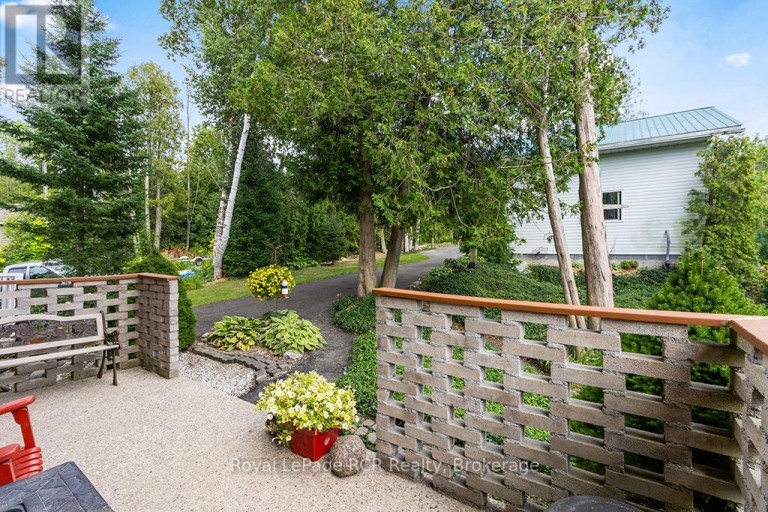 183 LAKESHORE ROAD, Georgian Bluffs, Ontario, N0H2T0