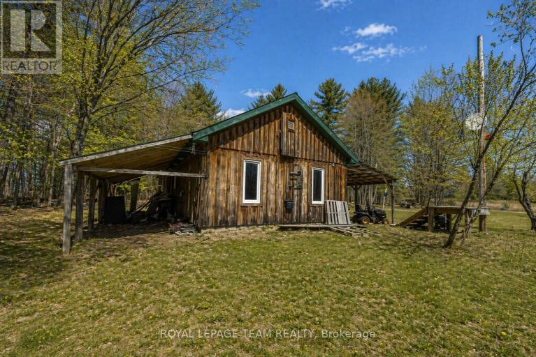 6 GRANNY LANE, Killaloe, Hagarty and Richards, Ontario, K0J2A0
