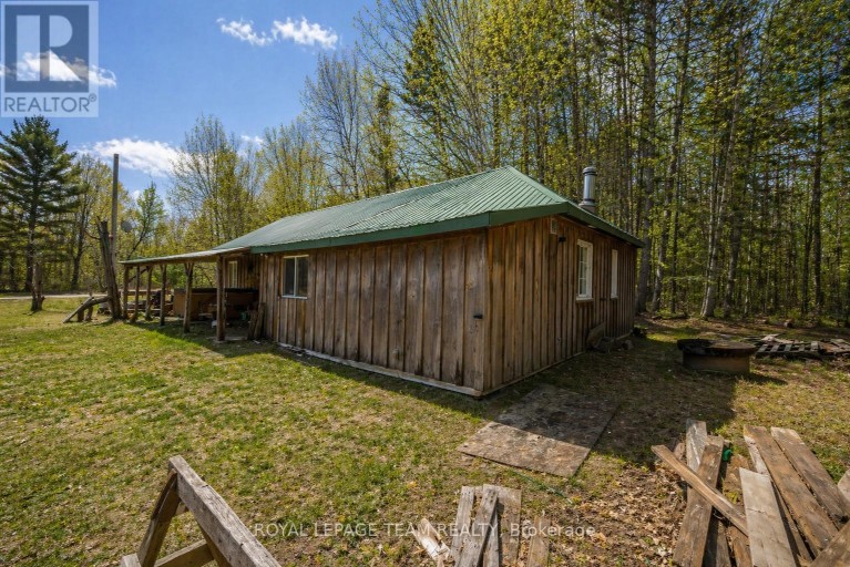 6 GRANNY LANE, Killaloe, Hagarty and Richards, Ontario, K0J2A0