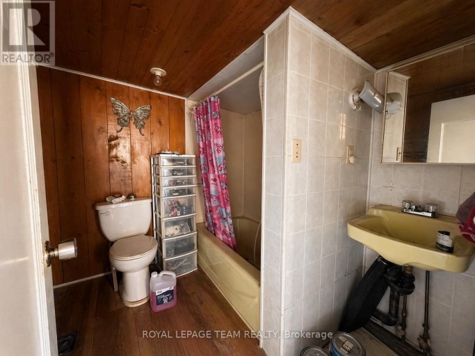 6 GRANNY LANE, Killaloe, Hagarty and Richards, Ontario, K0J2A0