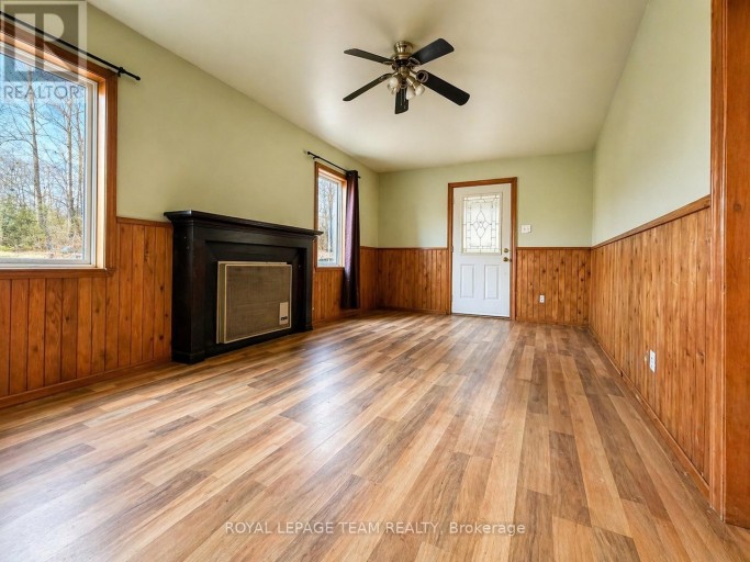 6 GRANNY LANE, Killaloe, Hagarty and Richards, Ontario, K0J2A0