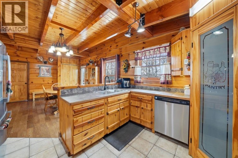 13 Destini Drive, White Sands, Alberta, T0C3G0