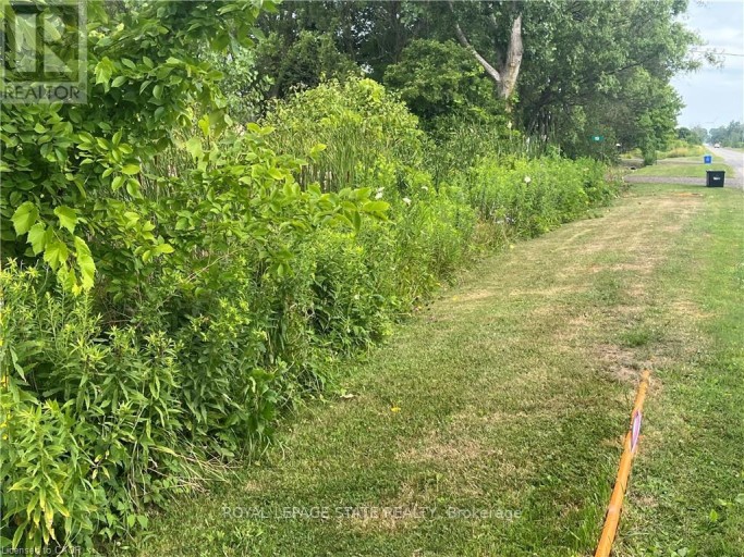 17 DICKHOUT ROAD, Haldimand (Dunnville), Ontario, N0A1K0
