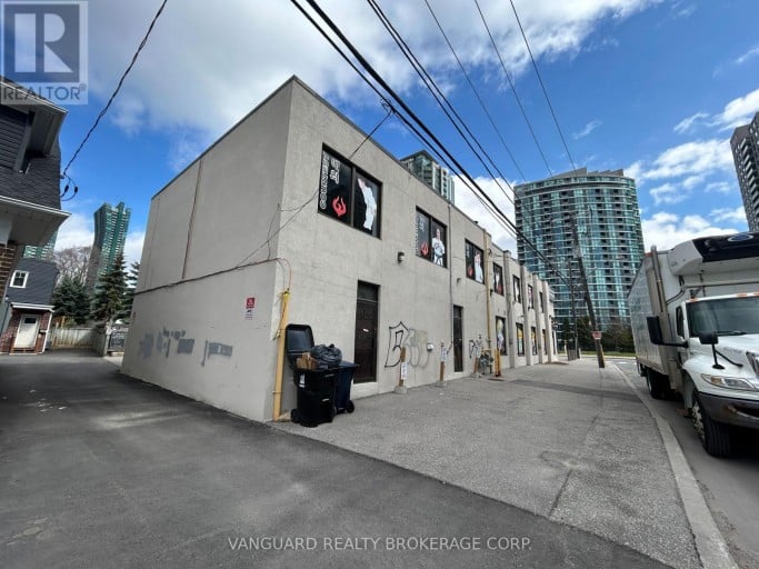 SUITE 100 - 4578 YONGE STREET, Toronto (Lansing-Westgate), Ontario, M2N5L7