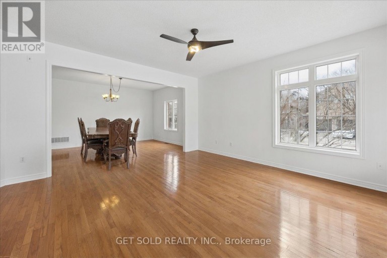 16 DEERCHASE ROAD, Brampton (Bram East), Ontario, L6P2L4
