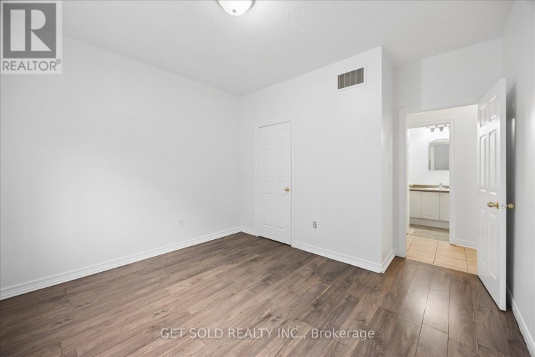 16 DEERCHASE ROAD, Brampton (Bram East), Ontario, L6P2L4