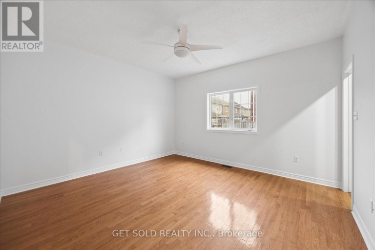 16 DEERCHASE ROAD, Brampton (Bram East), Ontario, L6P2L4