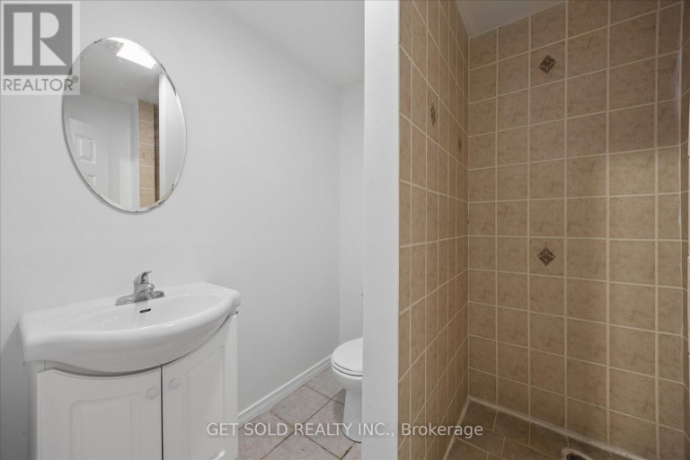16 DEERCHASE ROAD, Brampton (Bram East), Ontario, L6P2L4