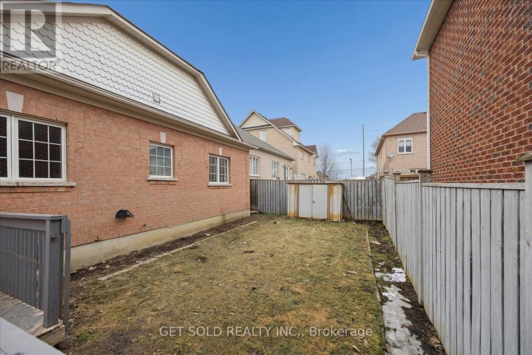 16 DEERCHASE ROAD, Brampton (Bram East), Ontario, L6P2L4