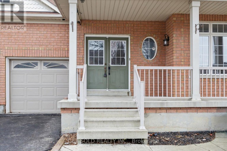16 DEERCHASE ROAD, Brampton (Bram East), Ontario, L6P2L4
