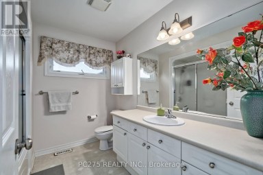 2392 ASIMA DRIVE London South (South U) Ontario photo 33