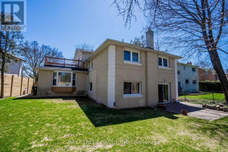 38 FOURSOME CRESCENT, Toronto (St. Andrew-Windfields), Ontario, M2P1W3
