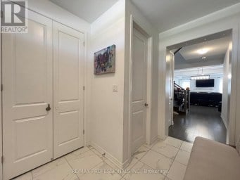 687 LAMB STREET Innisfil Ontario photo 6