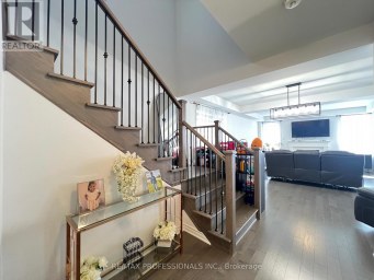 687 LAMB STREET Innisfil Ontario photo 9