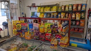 2149 UNIVERSITY AVENUE W Windsor Ontario photo 8