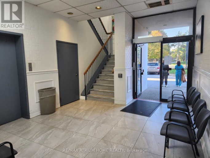 4125 LAWRENCE AVENUE E, Toronto (West Hill), Ontario, M1E2S2
