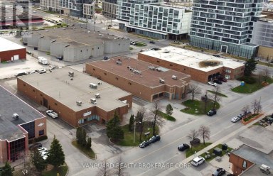 41 BUTTERMILL AVENUE Vaughan (Concord) Ontario photo 2