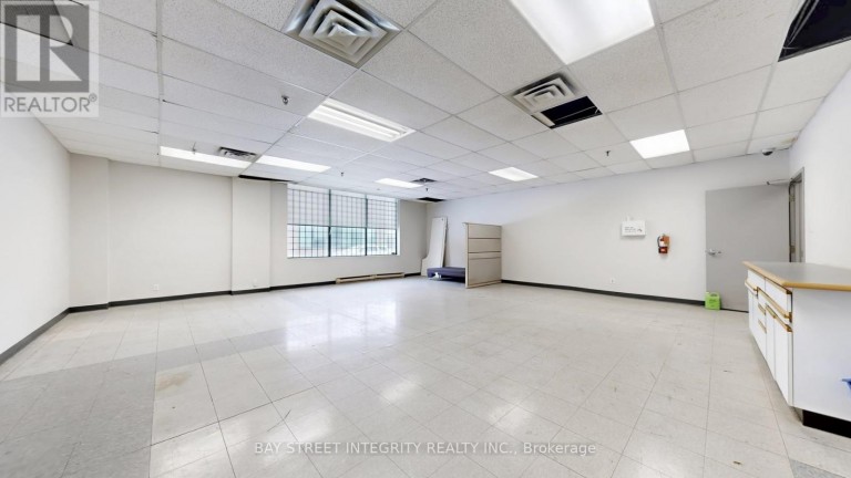 180 TRADERS BOULEVARD E, Mississauga (Gateway), Ontario, L4Z1W7