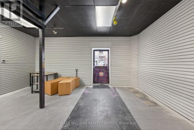 384 QUEEN STREET Peterborough (Town Ward 3) Ontario photo 4