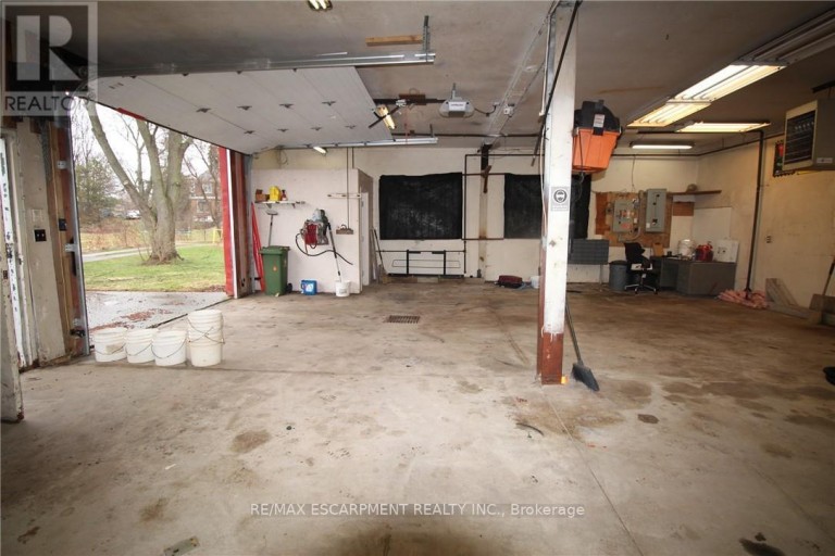 WAREHOUSE - 481 GARNER ROAD E, Hamilton (Ancaster), Ontario, L9G3K9