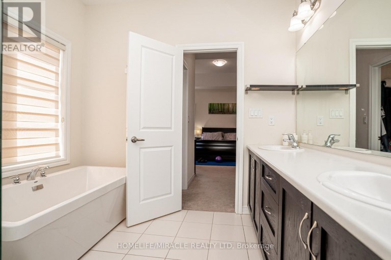 57 BRENT STEPHENS WAY, Brampton (Northwest Brampton), Ontario, L7A5B5