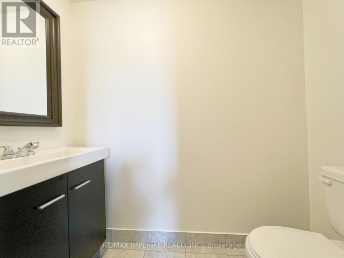 621A THE QUEENSWAY, Toronto (Stonegate-Queensway), Ontario, M8Y1K4