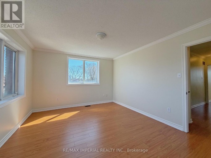 621A THE QUEENSWAY, Toronto (Stonegate-Queensway), Ontario, M8Y1K4