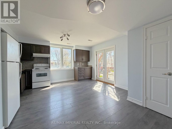 621A THE QUEENSWAY, Toronto (Stonegate-Queensway), Ontario, M8Y1K4