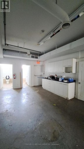 248 QUEEN STREET E, Toronto (Moss Park), Ontario, M5A1S3